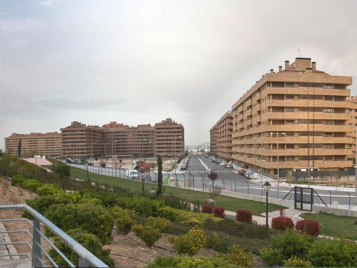Aires De Toledo-Parque Warner Y Madrid En Familia Apartment Luaran gambar