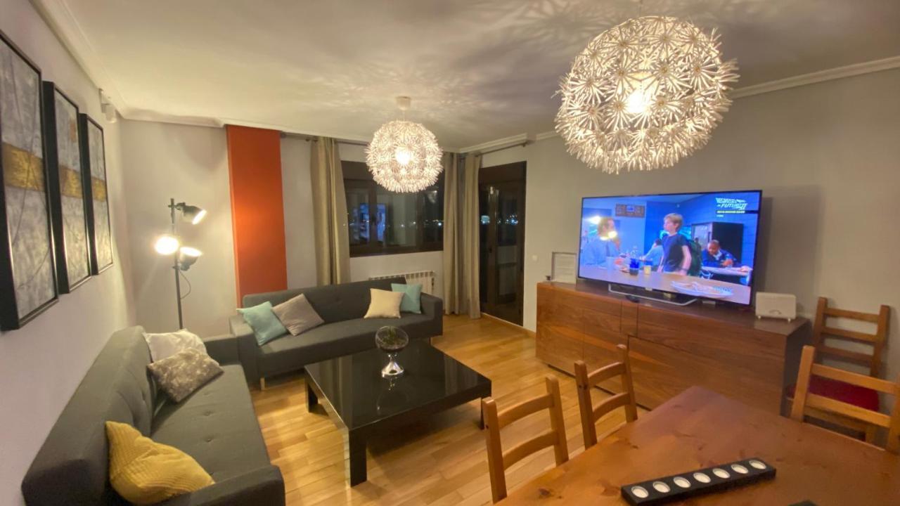 Aires De Toledo-Parque Warner Y Madrid En Familia Apartment Luaran gambar