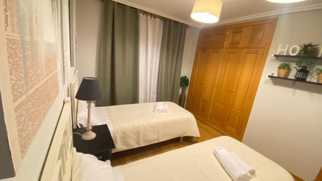 Aires De Toledo-Parque Warner Y Madrid En Familia Apartment Luaran gambar
