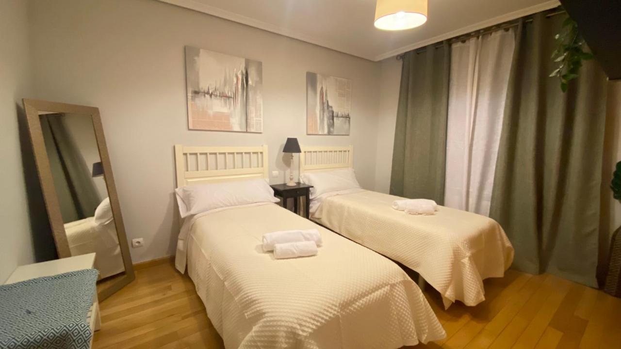 Aires De Toledo-Parque Warner Y Madrid En Familia Apartment Luaran gambar