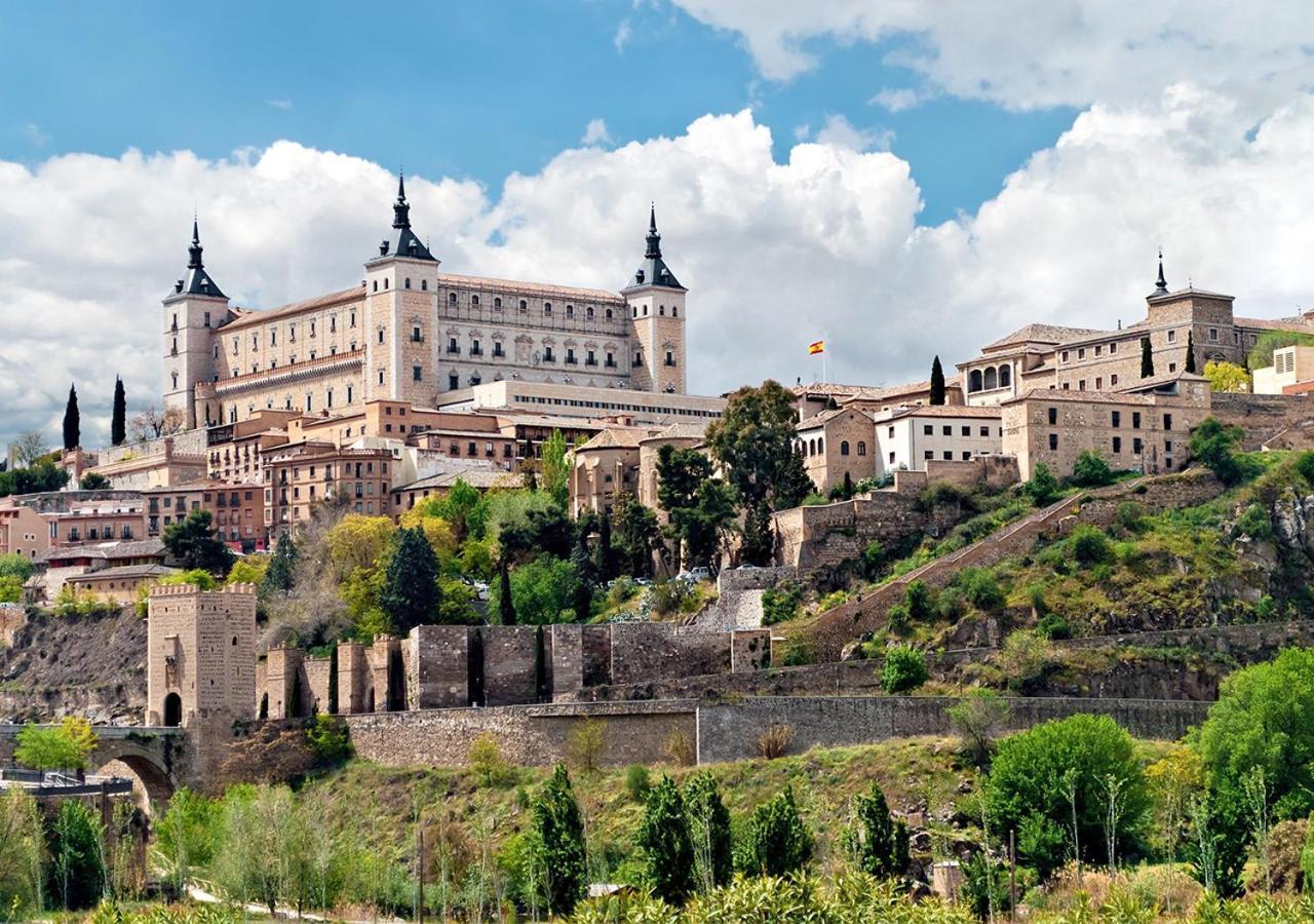 Aires De Toledo-Parque Warner Y Madrid En Familia Apartment Luaran gambar